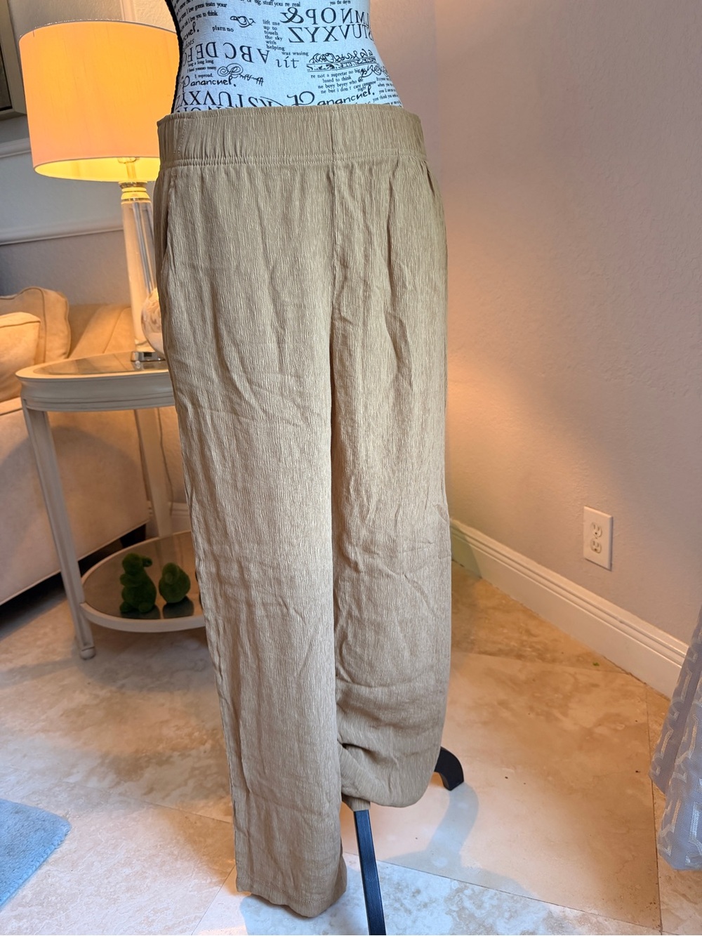 EUC | Sz Medium | Gap Crinkle Pull On Wide Leg Pants Tan Beige
